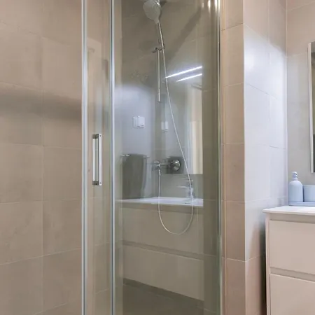 2bdr Charming In Graca By Lovelystay Appartement