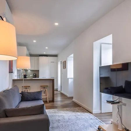 2bdr Charming In Graca By Lovelystay Apartman Lisboa