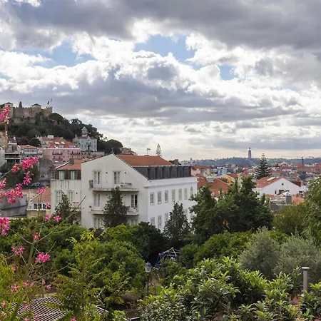 2bdr Charming In Graca By Lovelystay *