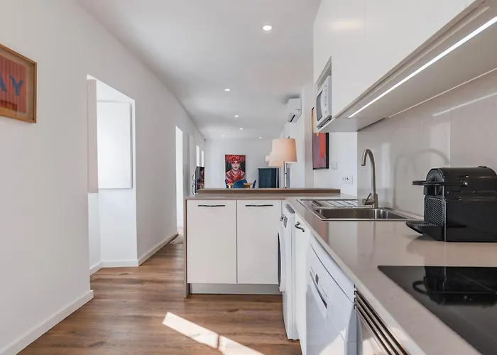 2bdr Charming In Graca By Lovelystay شقة Lisboa