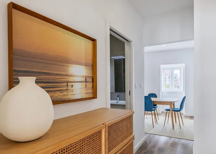 2bdr Charming In Graca By Lovelystay Lisboa