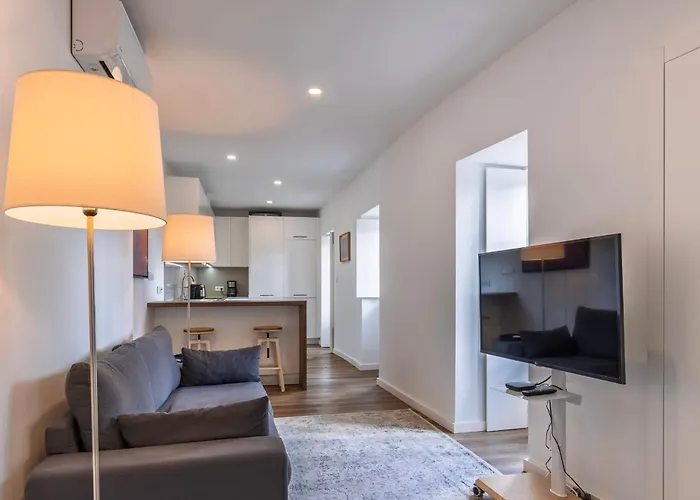 2bdr Charming In Graca By Lovelystay شقة Lisboa