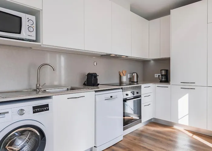 شقة 2bdr Charming In Graca By Lovelystay Lisboa