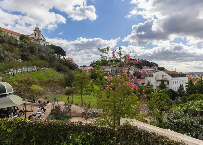 2bdr Charming In Graca By Lovelystay شقة *