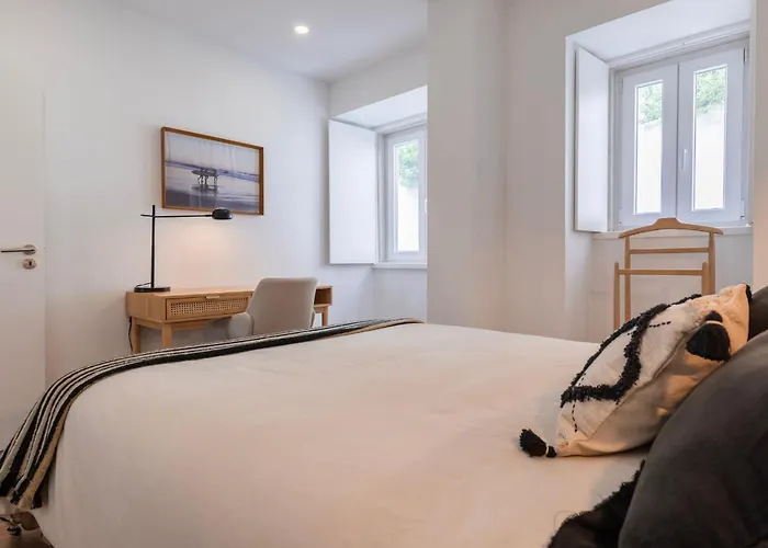 شقة 2bdr Charming In Graca By Lovelystay