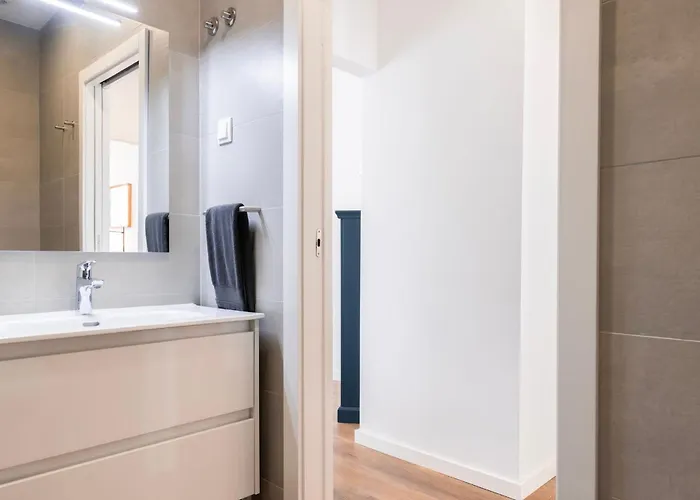 شقة 2bdr Charming In Graca By Lovelystay *