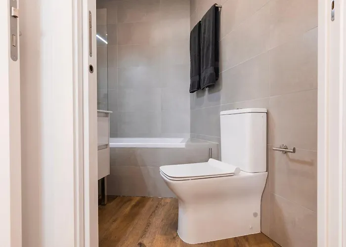 2bdr Charming In Graca By Lovelystay