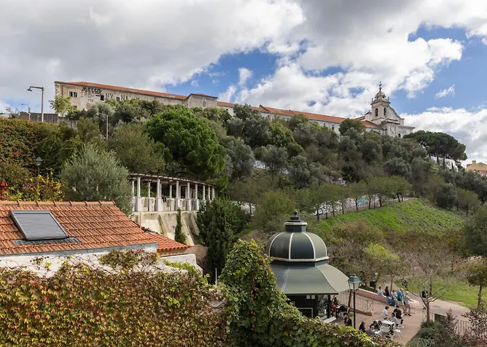 شقة 2bdr Charming In Graca By Lovelystay Lisboa